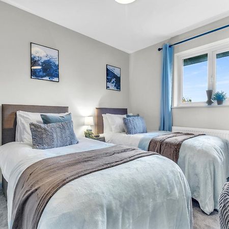 Mk 2-Bedroom Contractor'S Gem, 5 Beds, Sleeps 6, Free Parking Milton Keynes Exteriör bild