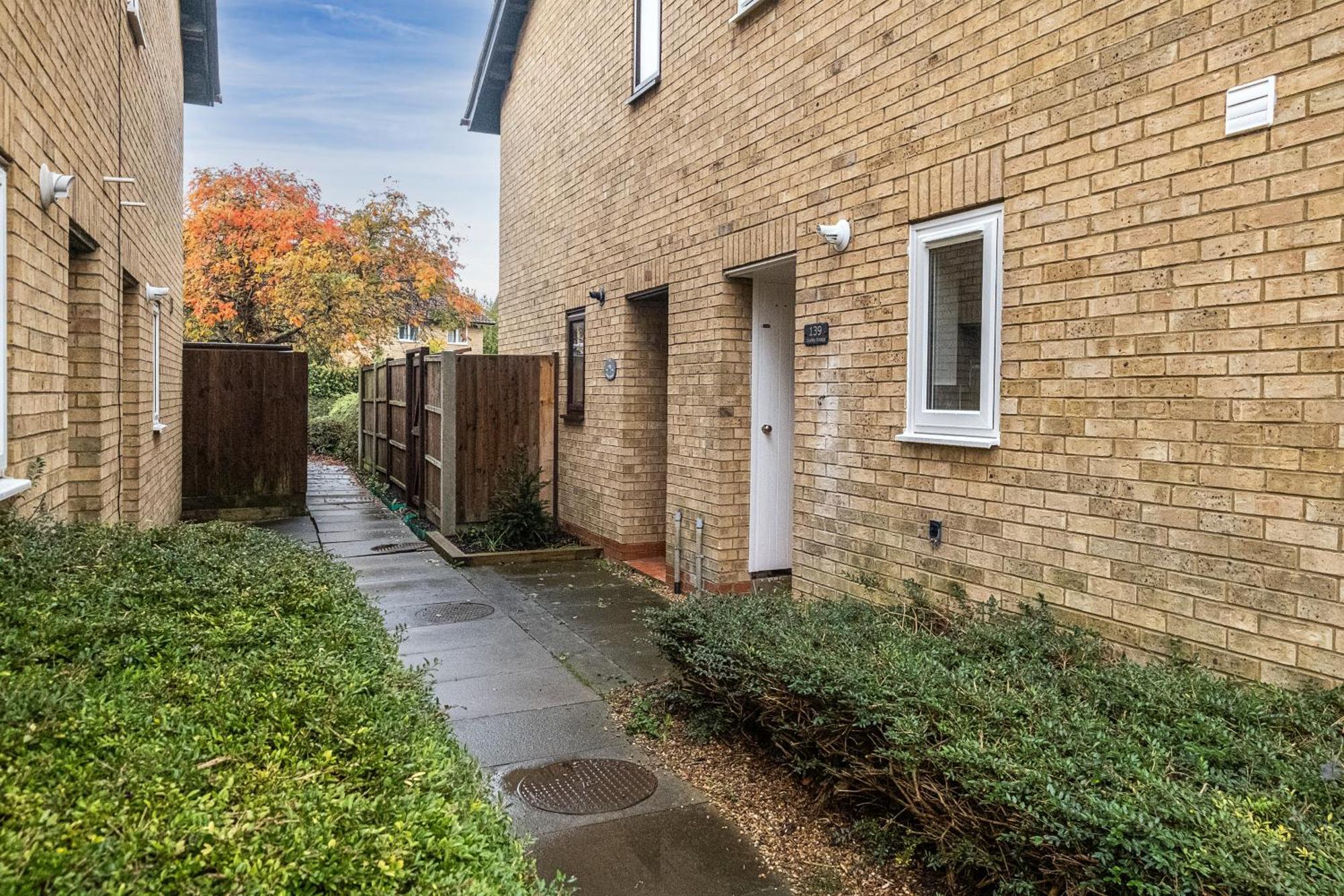 Mk 2-Bedroom Contractor'S Gem, 5 Beds, Sleeps 6, Free Parking Milton Keynes Exteriör bild