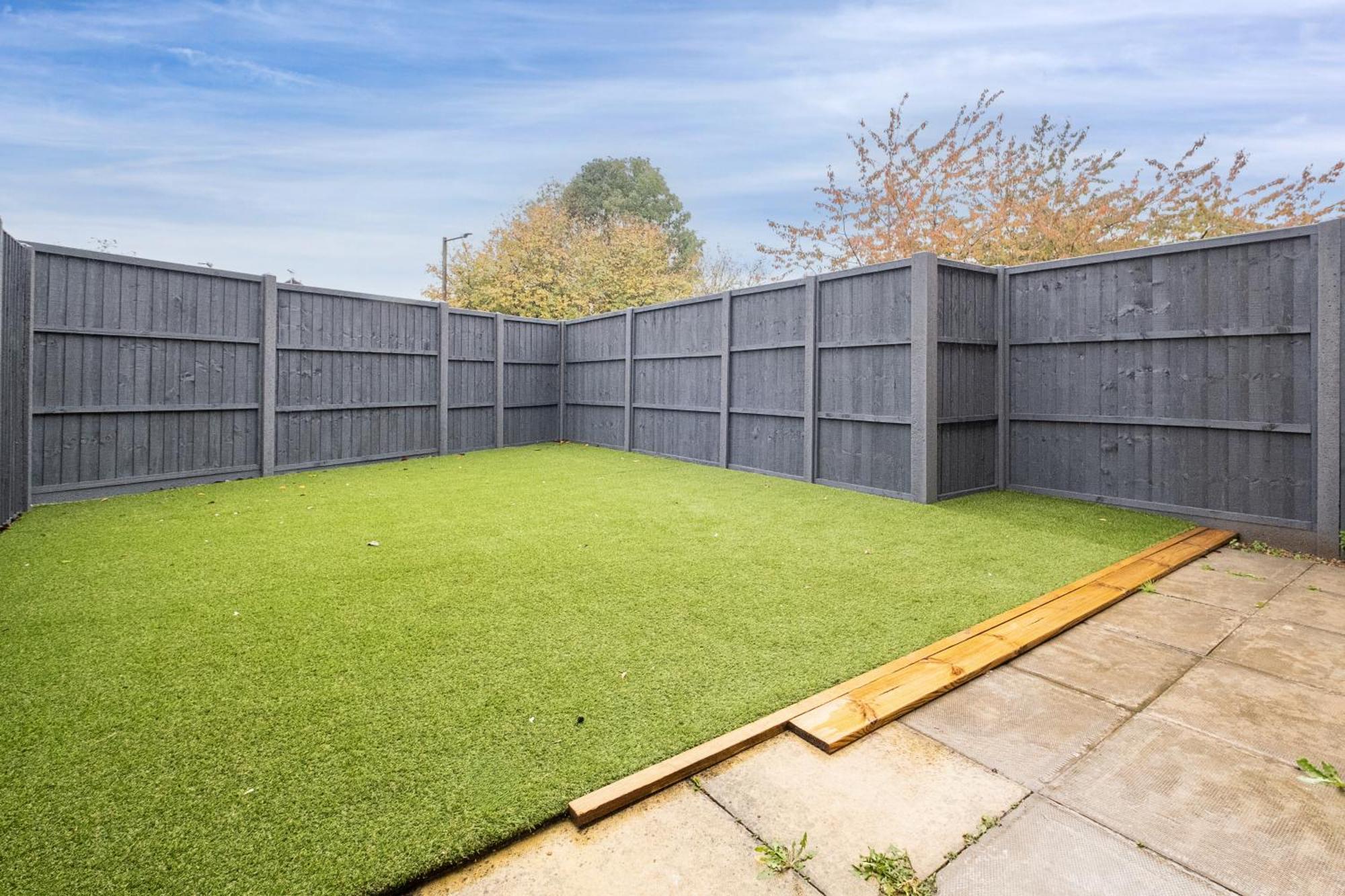 Mk 2-Bedroom Contractor'S Gem, 5 Beds, Sleeps 6, Free Parking Milton Keynes Exteriör bild