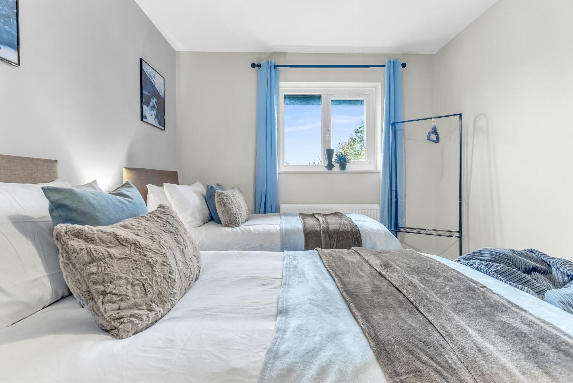 Mk 2-Bedroom Contractor'S Gem, 5 Beds, Sleeps 6, Free Parking Milton Keynes Exteriör bild