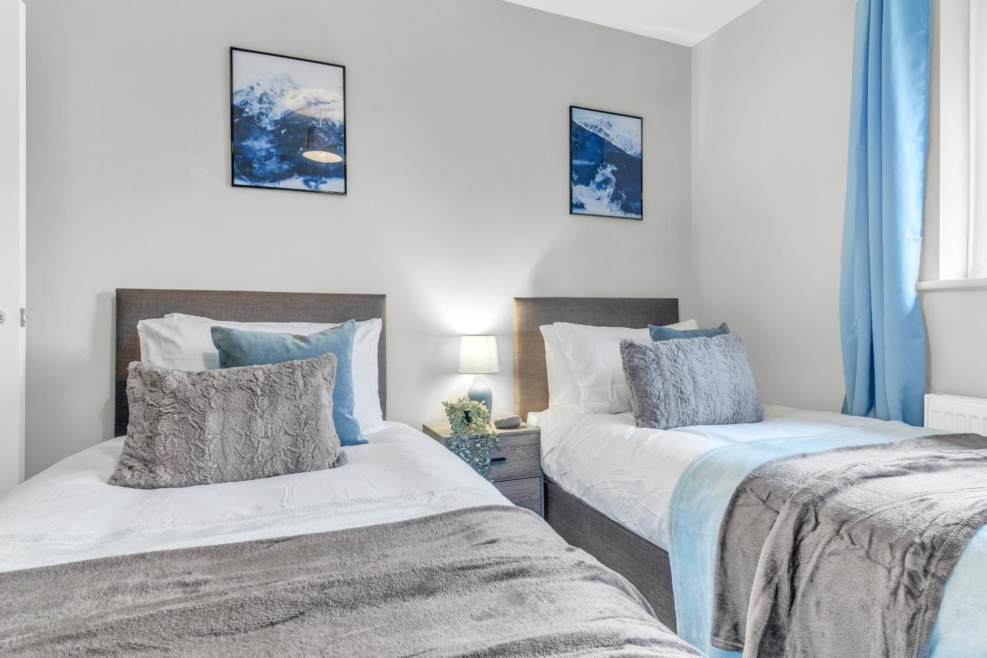 Mk 2-Bedroom Contractor'S Gem, 5 Beds, Sleeps 6, Free Parking Milton Keynes Exteriör bild